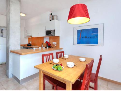 Kuchyň nebo kuchyňský kout v ubytování Apartment Cap Ras by Interhome
