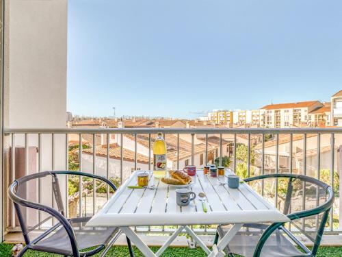 Apartment Les Saladelles-10 by Interhome