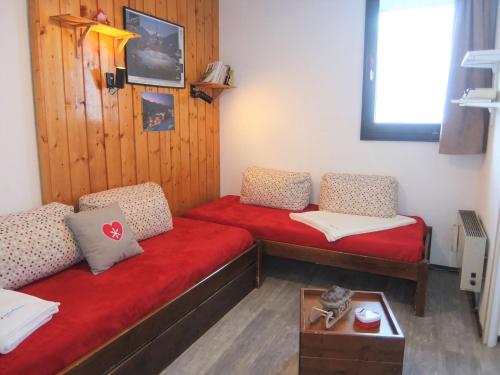 Apartment Mélèzes 33 by Interhome