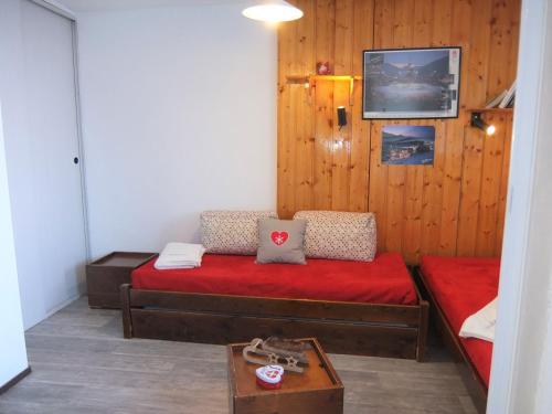 Apartment Mélèzes 33 by Interhome
