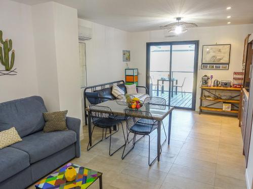 Studio Château-20 by Interhome