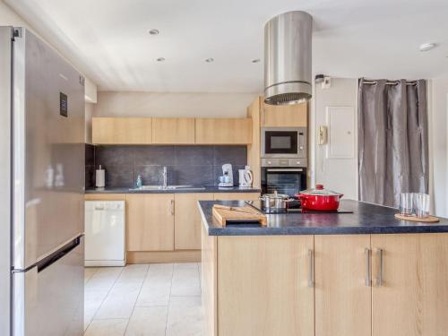 Apartment Les Jardins de Phebus by Interhome