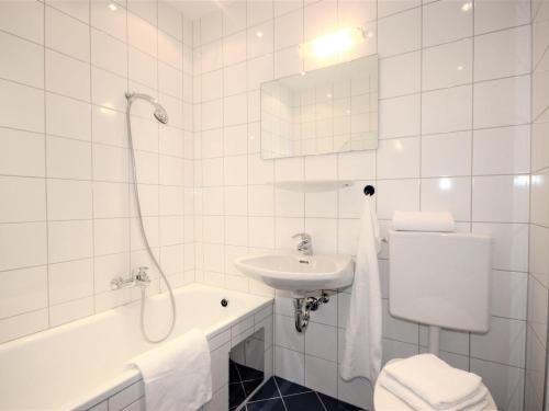Apartment Alpenland-22 by Interhome