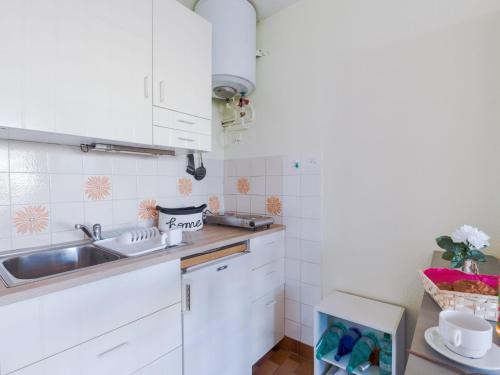 Studio Floralies I-6 by Interhome