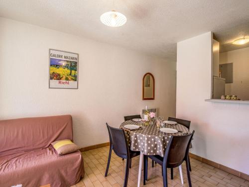Apartment Los Amigos-13 by Interhome