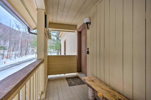 Φωτογραφία από το άλμπουμ του Riverfront Lincoln Condo 1 Mi to Loon Mountain! σε Λίνκολν