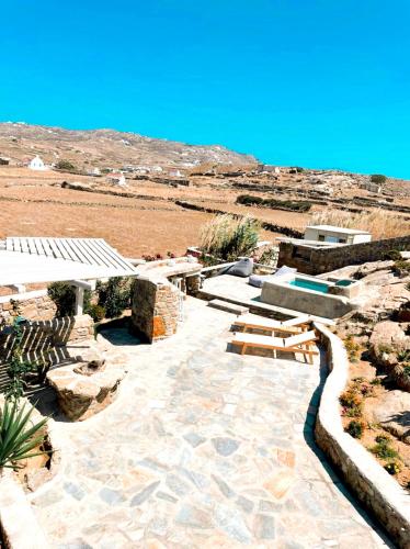 Apostolis House