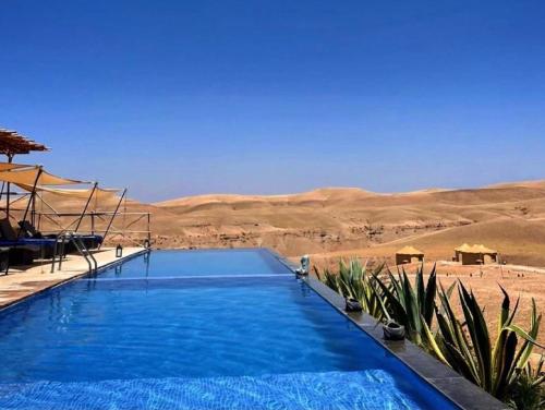 Πισίνα στο ή κοντά στο Agafay Luxury camp