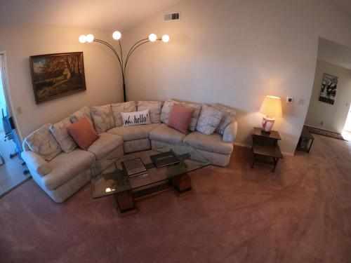 Χώρος καθιστικού στο Sommer Hus-Best value in Southern California Wine Country