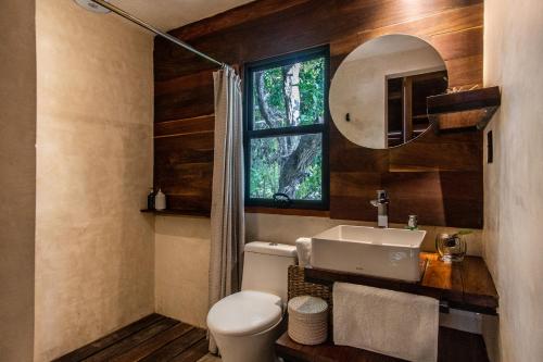Phòng tắm tại Hotel Makaabá Eco-Boutique