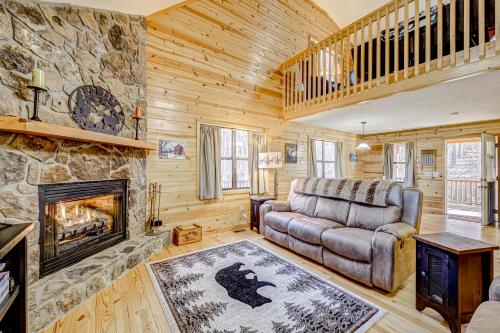 The Rustic Bear Cabin – Photos 3
