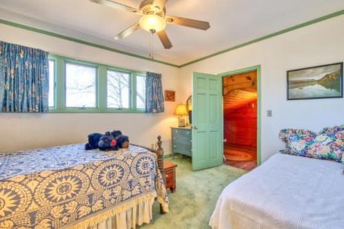 Katil atau katil-katil dalam bilik di Littleton House