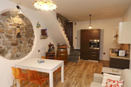 Wine House (by Vacation Service) – Photos 2