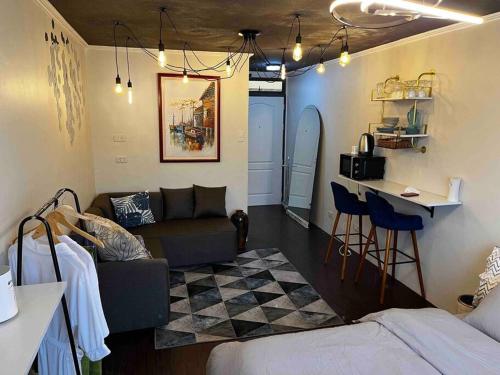 Cozy Ocean Blue Condo 43in TV & Netflix