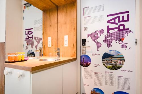 Dapur atau dapur kecil di Citiez Hotel Amsterdam