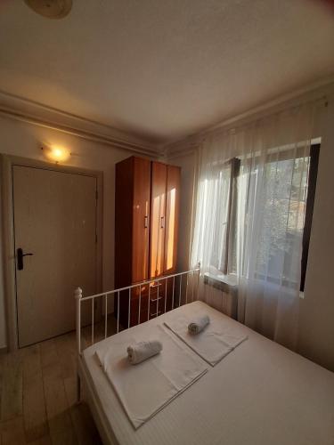 Gallery image of Apartments Niković in Risan