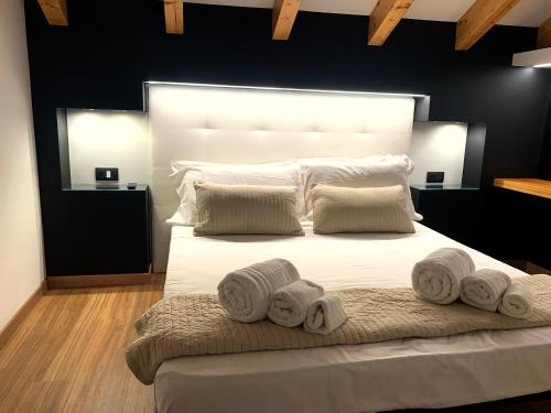 Postel nebo postele na pokoji v ubytování Ottomood House Catania