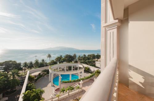 Gallery image of Sunrise Nha Trang Beach Hotel & Spa in Nha Trang