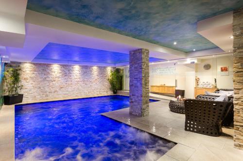 Bazén v ubytování Hotel Pareda nebo v jeho okolí