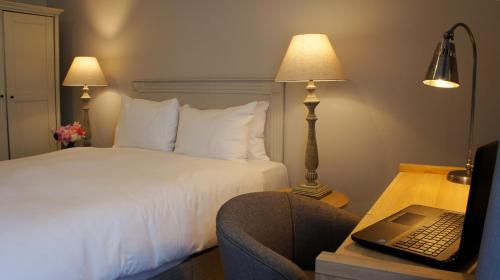 Katil atau katil-katil dalam bilik di Abergavenny Hotel