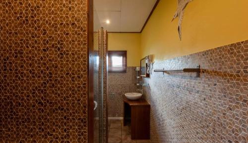 Vonios kambarys apgyvendinimo įstaigoje JMS Ventures