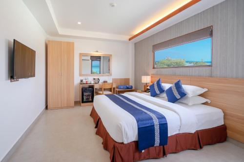 Ayala Ocean View – Photos 2