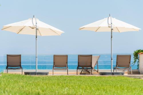 Arelia Beachfront Sea View Apartment