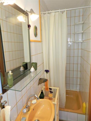 Fotografie z fotogalerie ubytování Ferienwohnung Angelo v destinaci Longkamp