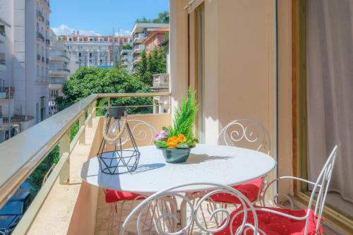 Magnifique appart 3 pièces Cannes Croisette ideal 4 personnes