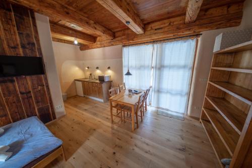 Una cama o camas en una habitación de Apartment Ve Mlýně