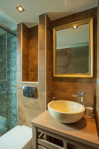 Gallery image of Apollonian Luxury Apartments in Vasiliki
