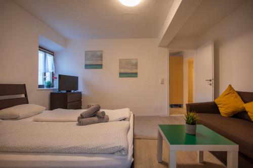 Classical Old Town Apartment – Photos 2