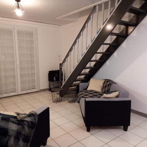 Villa Cara, 6 personnes, proche plage et commerces, secteur calme, Classé 3 étoiles