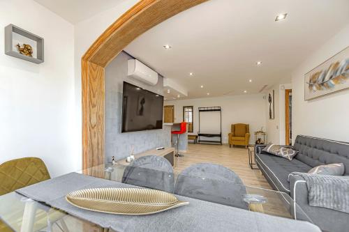 Luxury 3 bedroom Perla Del Mar