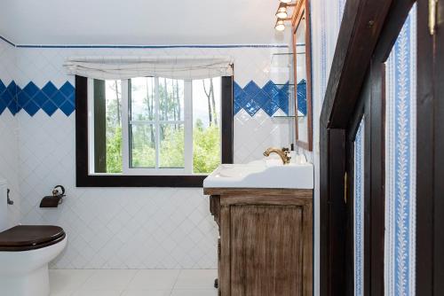 Bathroom sa Casa Rural A Capela Carracido