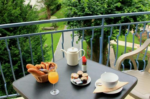 Galeriebild der Unterkunft Hotel Beauséjour in Vic-sur-Cère