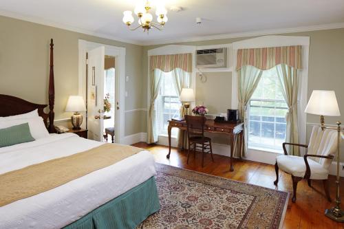Gallery image of Concord's Colonial Inn in Concord