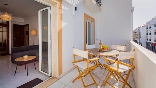 Bright 1BDR Apartment W/Balcony by LovelyStay
