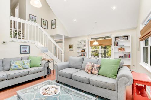 Rosemary Lane – Photos 5