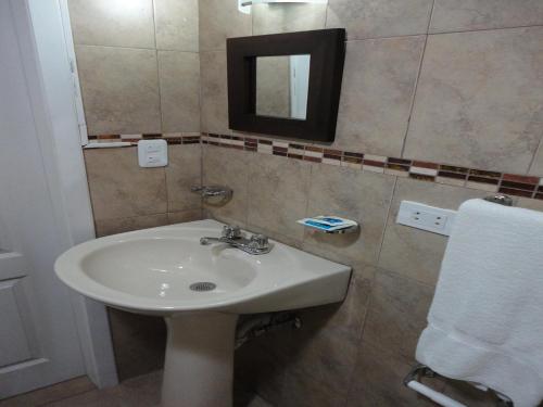 Hotel Rincón Escandinavo tesisinde bir banyo