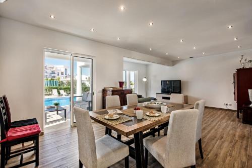 Silva by Algarve Villa Holidays