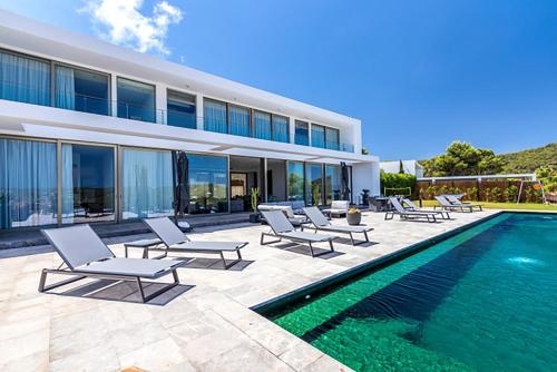 Luxurious Villa Minimal