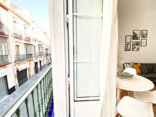HomeySeville SuperB Apartment Downtown Sevilla ,parking optional, Top !!