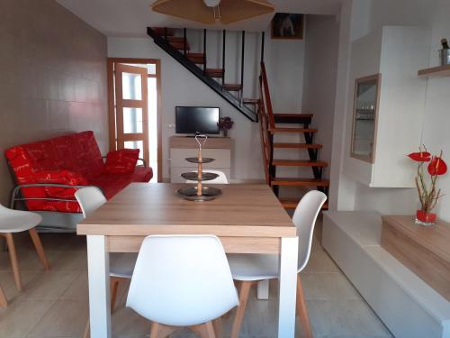 TV a/nebo společenská místnost v ubytování Apartamento Nuria Los Abanicos