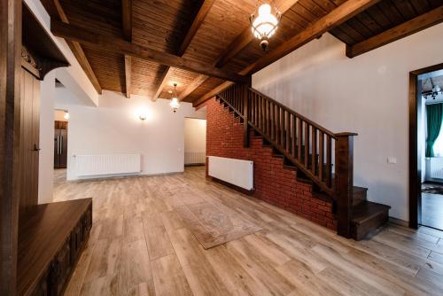 Gambar di galeri bagi Transylvanian Relax House di Lupeni