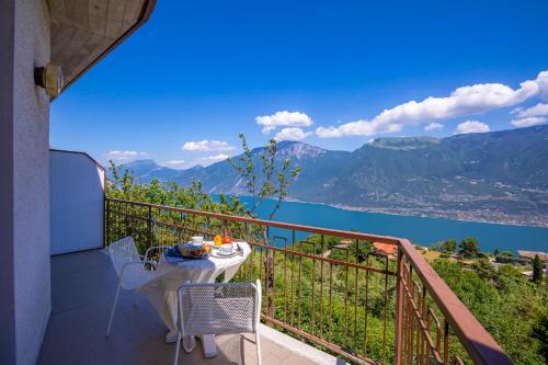 Gallery image of Appartamenti Secrel - Happy Rentals in Tremosine Sul Garda