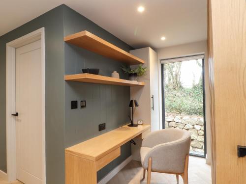 Gambar di galeri bagi The Granary at Boskensoe Barns di Falmouth