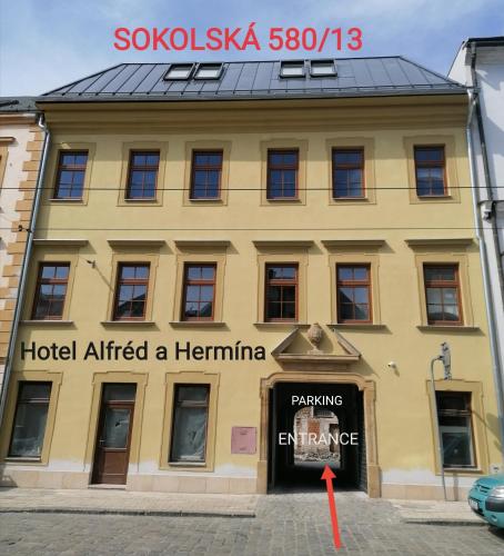 オロモウツにあるHotel Alfréd a Hermínaのギャラリーの写真