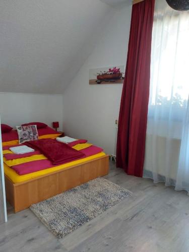 Katil atau katil-katil dalam bilik di Nagcsaládos Rózsa Apartman