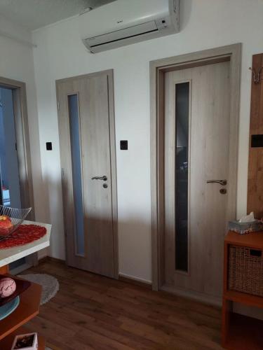 Gambar di galeri bagi Nagcsaládos Rózsa Apartman di Balatonlelle